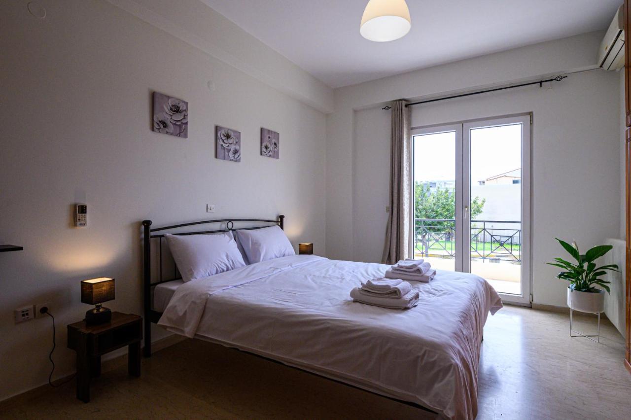 Oliva Apartment Kalamata Luaran gambar