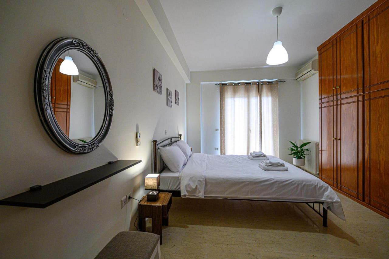 Oliva Apartment Kalamata Luaran gambar
