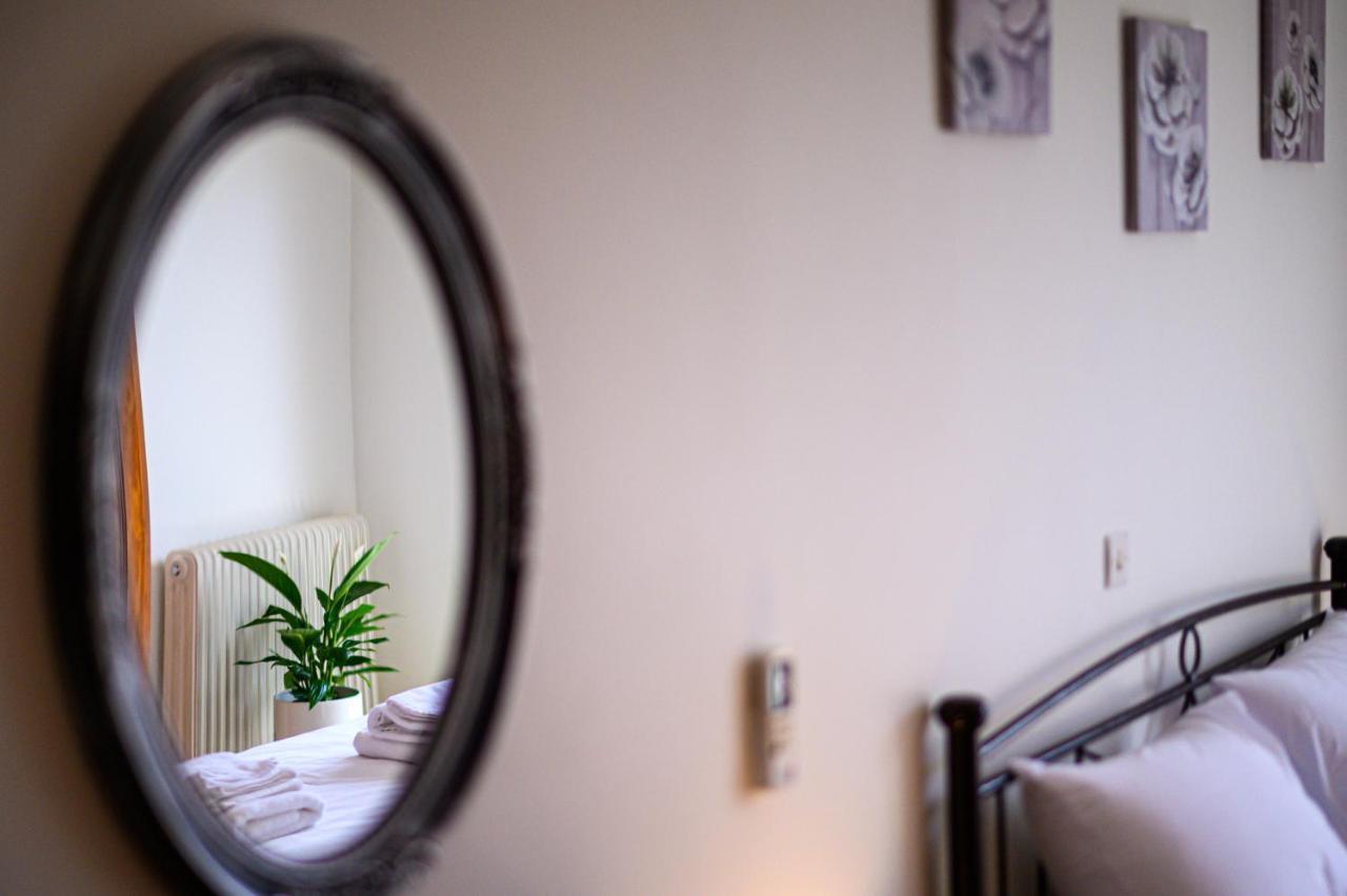 Oliva Apartment Kalamata Luaran gambar
