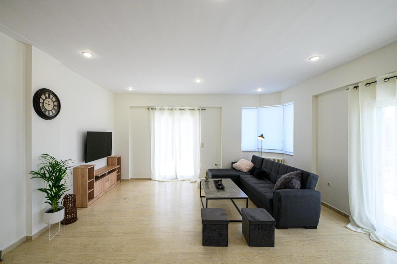 Oliva Apartment Kalamata Luaran gambar