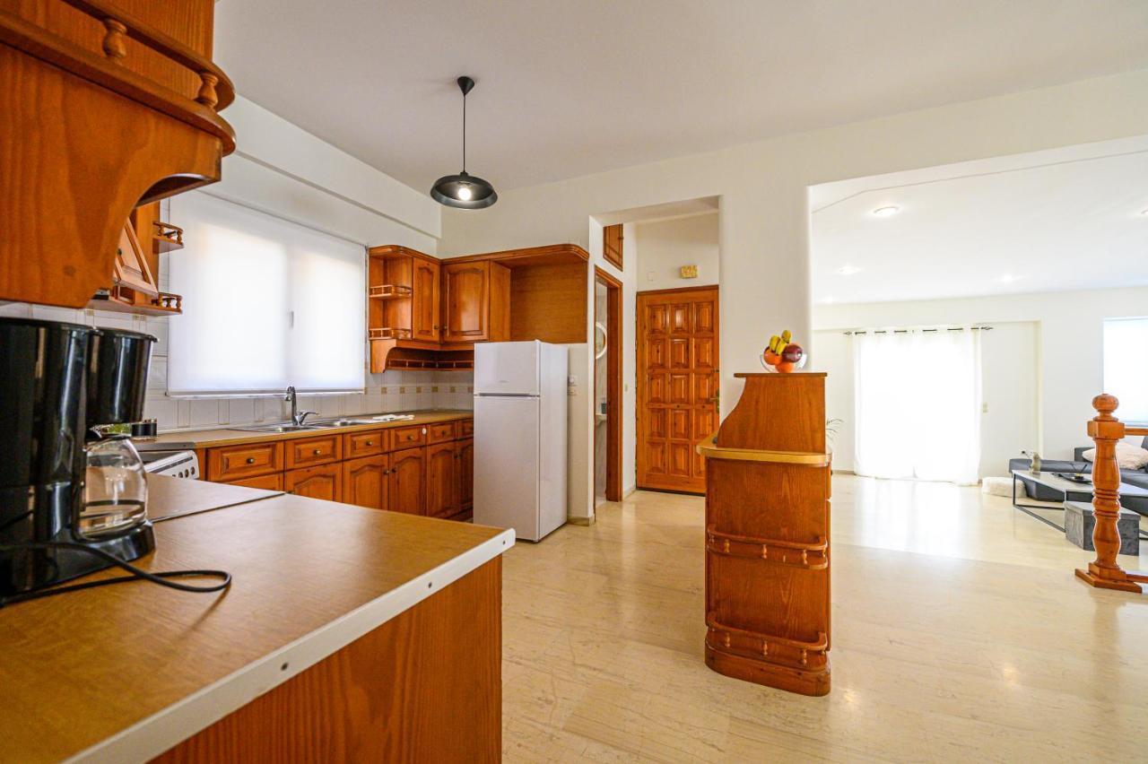 Oliva Apartment Kalamata Luaran gambar