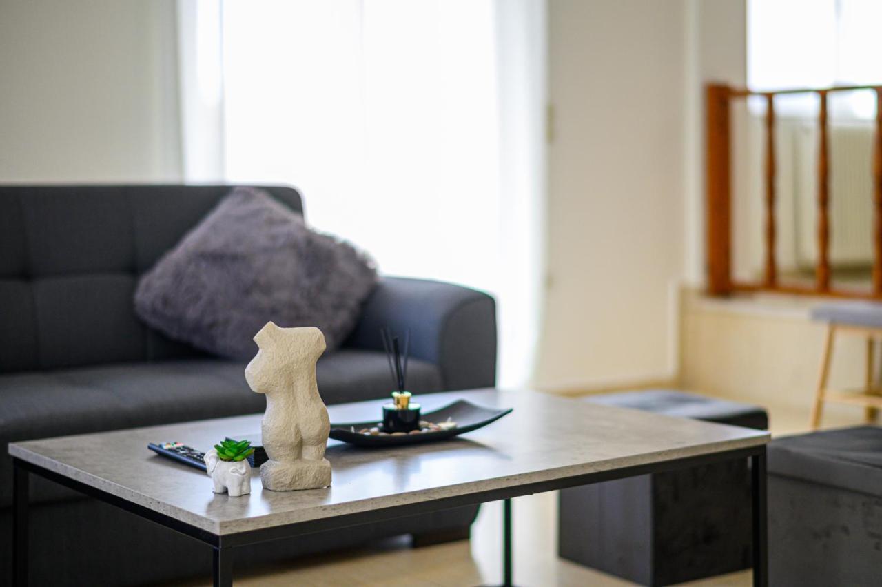 Oliva Apartment Kalamata Luaran gambar